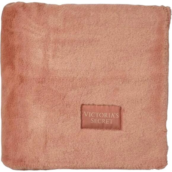LIMITED EDITION Victoria's Secret Brown Faux Fur Blanket w/ Tags, 50"x60"